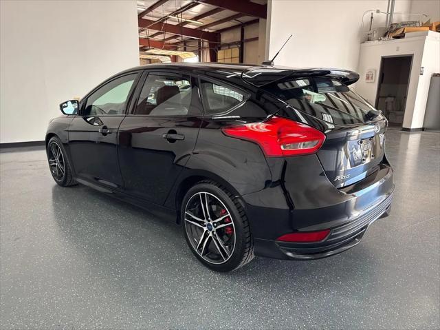 2016 ford focus st