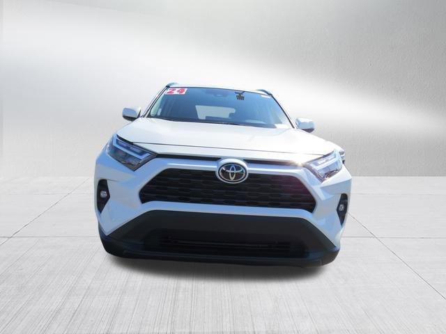 2024 toyota rav4 xle premium