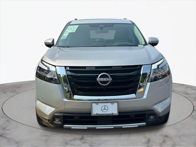 2022 nissan pathfinder platinum 4wd