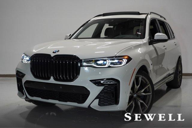 2022 bmw x7 m50i