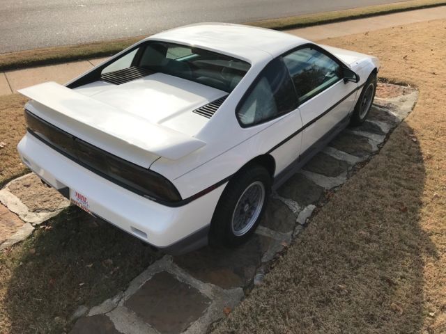 1986 pontiac fiero gt good condition, runs good, ready to drive home!!!