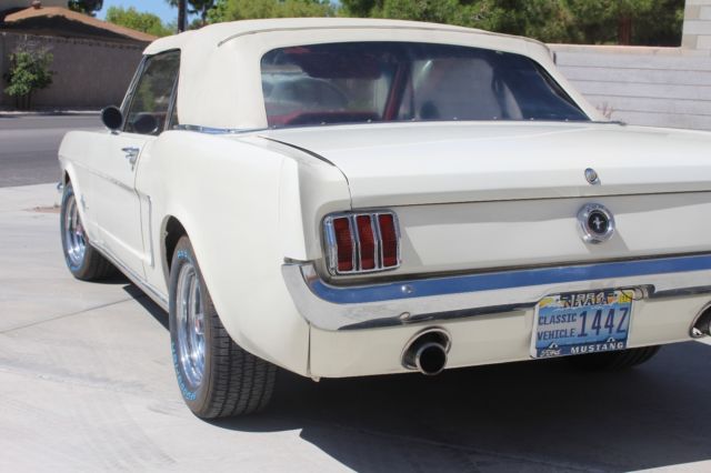 1964 1/2 ford mustang convertible 260 v8 auto w/ powersteering / power top