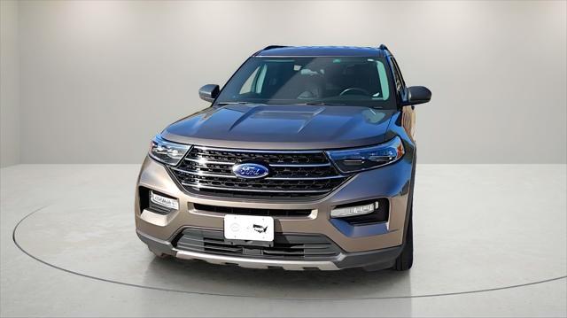 2021 ford explorer xlt