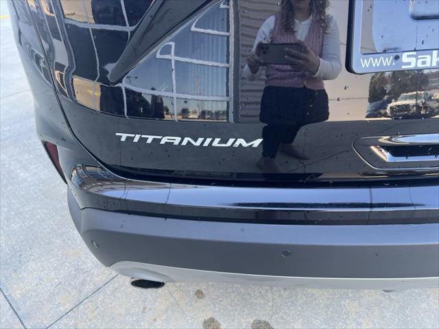 2023 ford edge titanium
