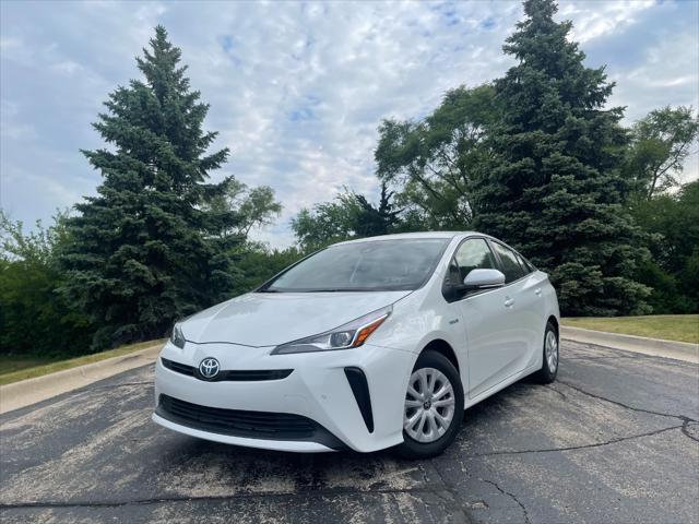 2022 toyota prius l