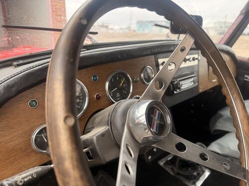 austin-healy kit car on a 86 5.0 mustang chassis 302ci 5 speed car runs out great