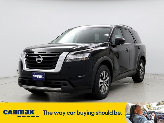2023 nissan pathfinder sl