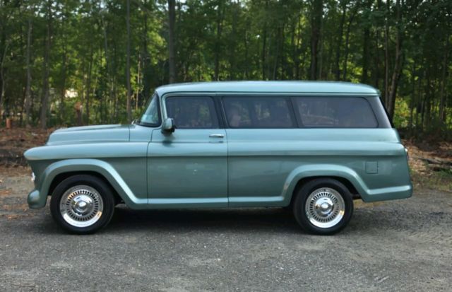 1957 chevrolet suburban on a 2006 4x4 tahoe chassis handicapped access 1 of 1