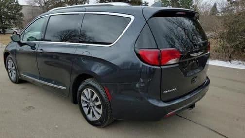 2020 chrysler pacifica touring-l plus in jordan, minnesota