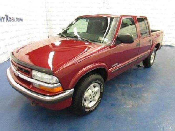 2002 chevrolet s-10 crew cab 123" wb 4wd ls in irwin, pa