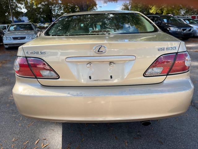 2002 lexus es 300 base