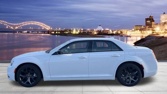 2023 Chrysler 300 touring