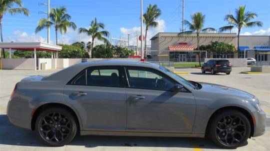 2019 Chrysler 300