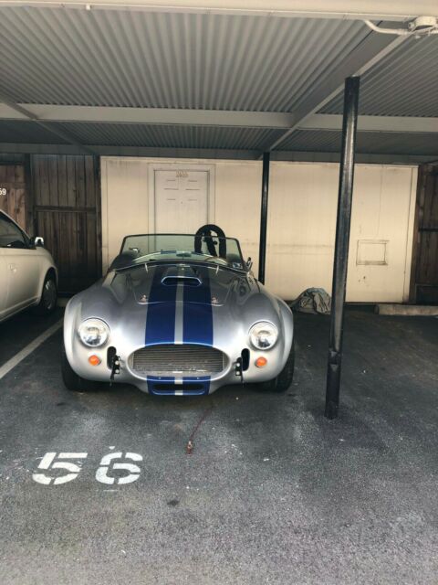 1965 ac cobra - factory five