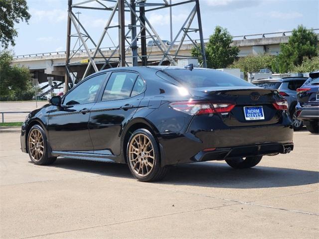 2024 toyota camry se nightshade