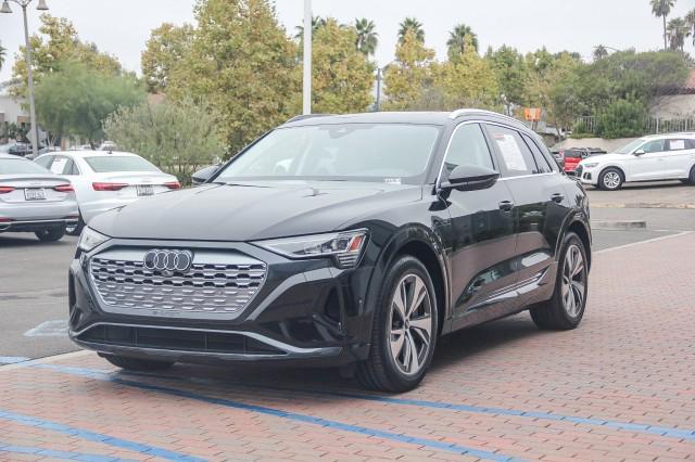 2024 audi q8 e-tron premium plus