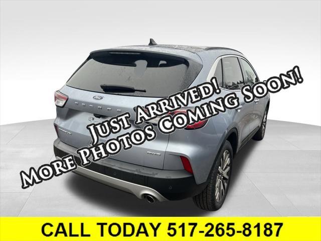 2022 ford escape titanium