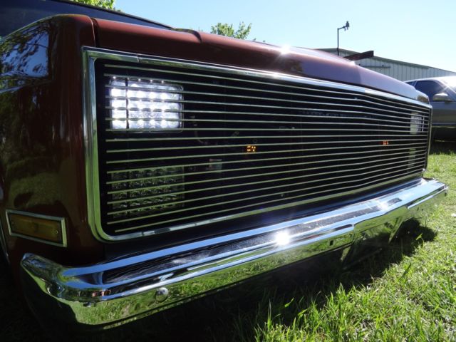 bagged hi $ parts built 350/700r4 auto vintage air ridetech porterbuilt project
