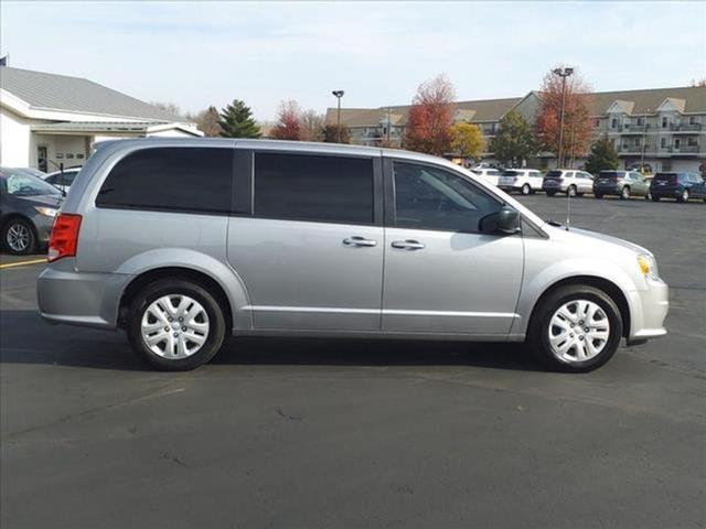 2018 dodge grand caravan se