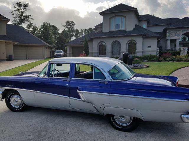 1953 1954 1955 1956 4 door sadan mercury custom blue and grey in great condtion