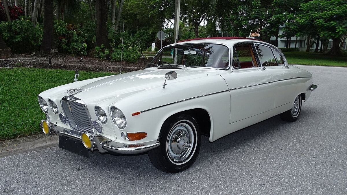 1967 jaguar 420 g sedan retractable canvass top right hand drive very rare find