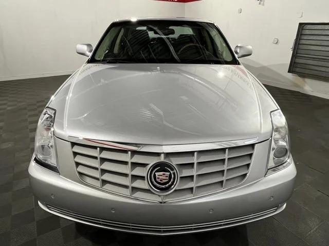 2011 cadillac dts platinum collection