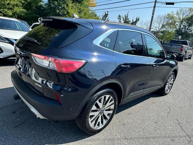 2021 ford escape titanium