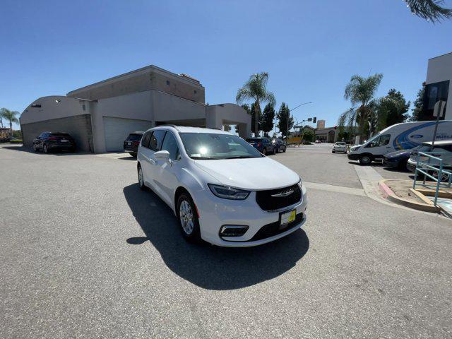 2022 chrysler pacifica touring l