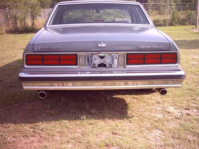 1990 chevrolet caprice classic with old skool corvette wheels new in mint shape