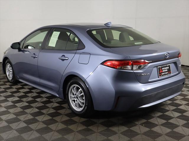 2022 toyota corolla hybrid le