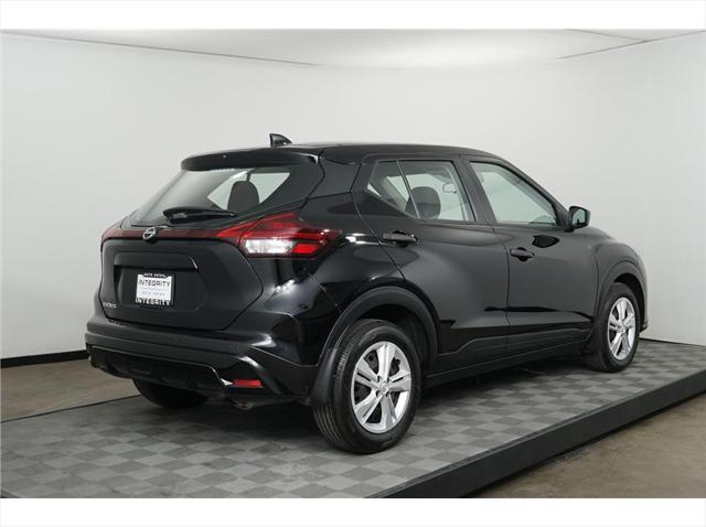 2023 nissan kicks s