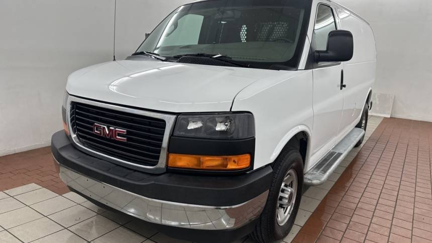 2022 gmc savana 2500