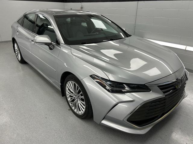 2019 toyota avalon limited