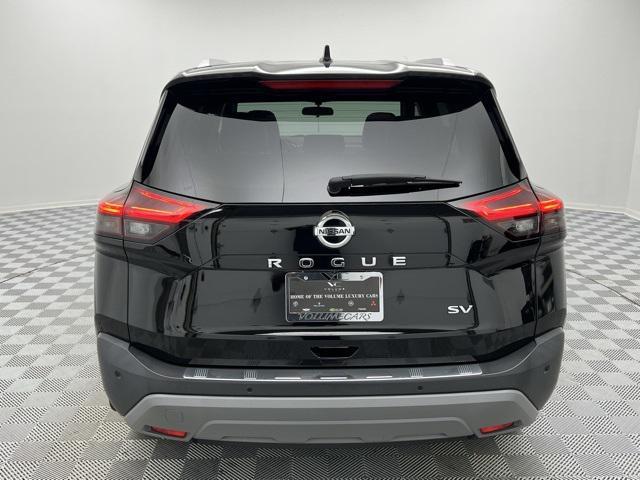 2021 nissan rogue sv
