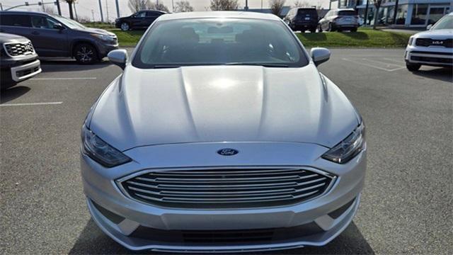 2018 ford fusion se