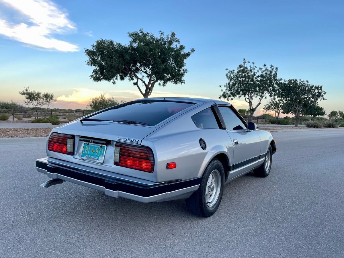 1982 nissan datsun 280zx rwd hatchback