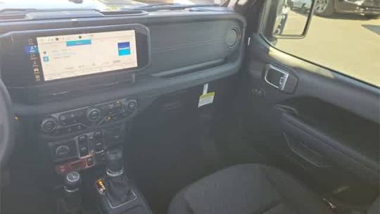 2024 Jeep Gladiator