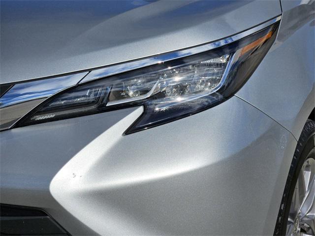 2021 toyota sienna xle 8 passenger