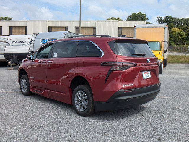 2024 toyota sienna xle 8 passenger