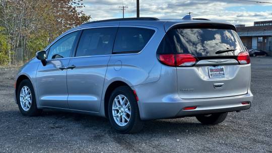 2020 Chrysler Voyager