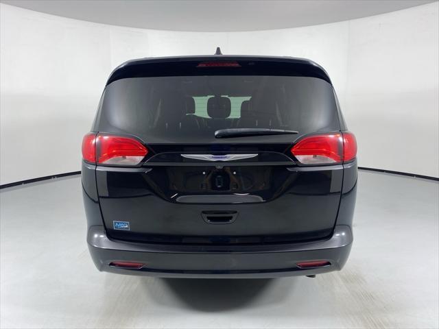 2020 chrysler voyager lxi