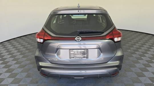 2021 nissan kicks s