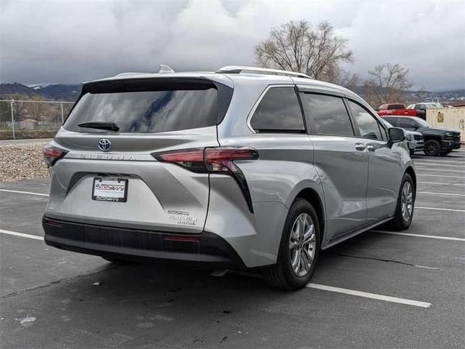 2022 toyota sienna platinum minivan 4d in woods cross, utah