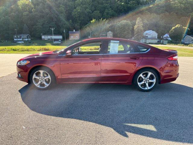 2016 ford fusion se