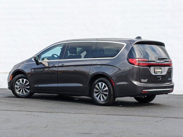 2023 chrysler pacifica hybrid touring l