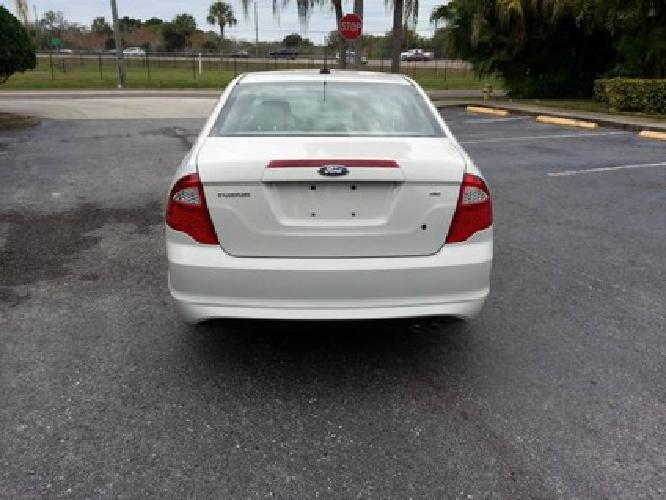 obo 2012 ford fusion se - free clean carfax - 35k miles -under warranty in clearwater, fl