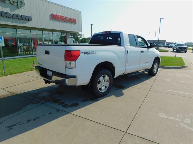 2011 toyota tundra grade