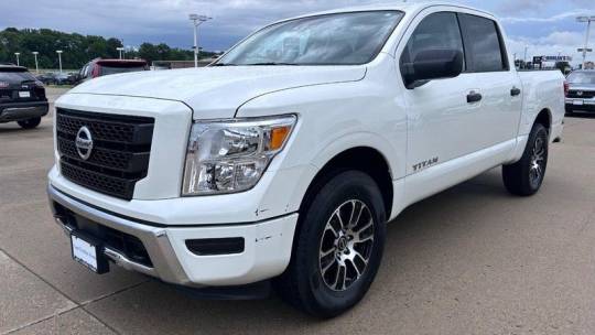 2023 nissan titan sv