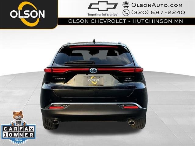 2021 toyota venza xle