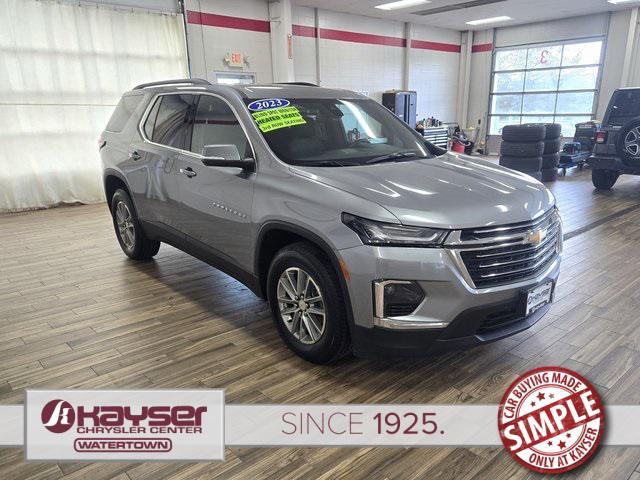 2023 chevrolet traverse lt cloth